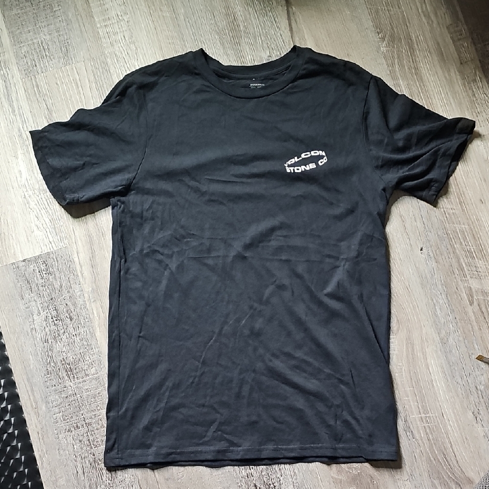NWOT Volcom Black Short Sleeve Tee Minimalist Design